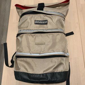 Betabrand Cornucopia 42 Liter Backpack Convertible Shoppng Tote